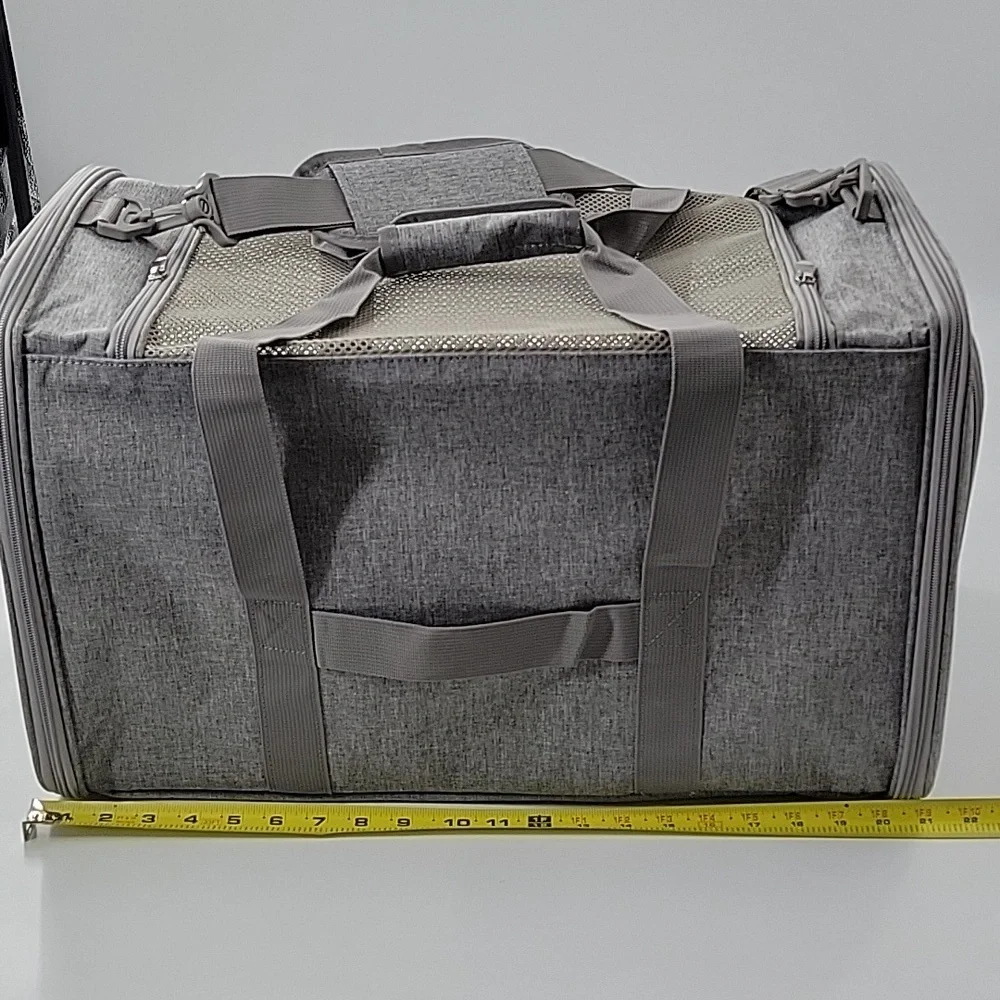 Pet Portable Carrier NWOT